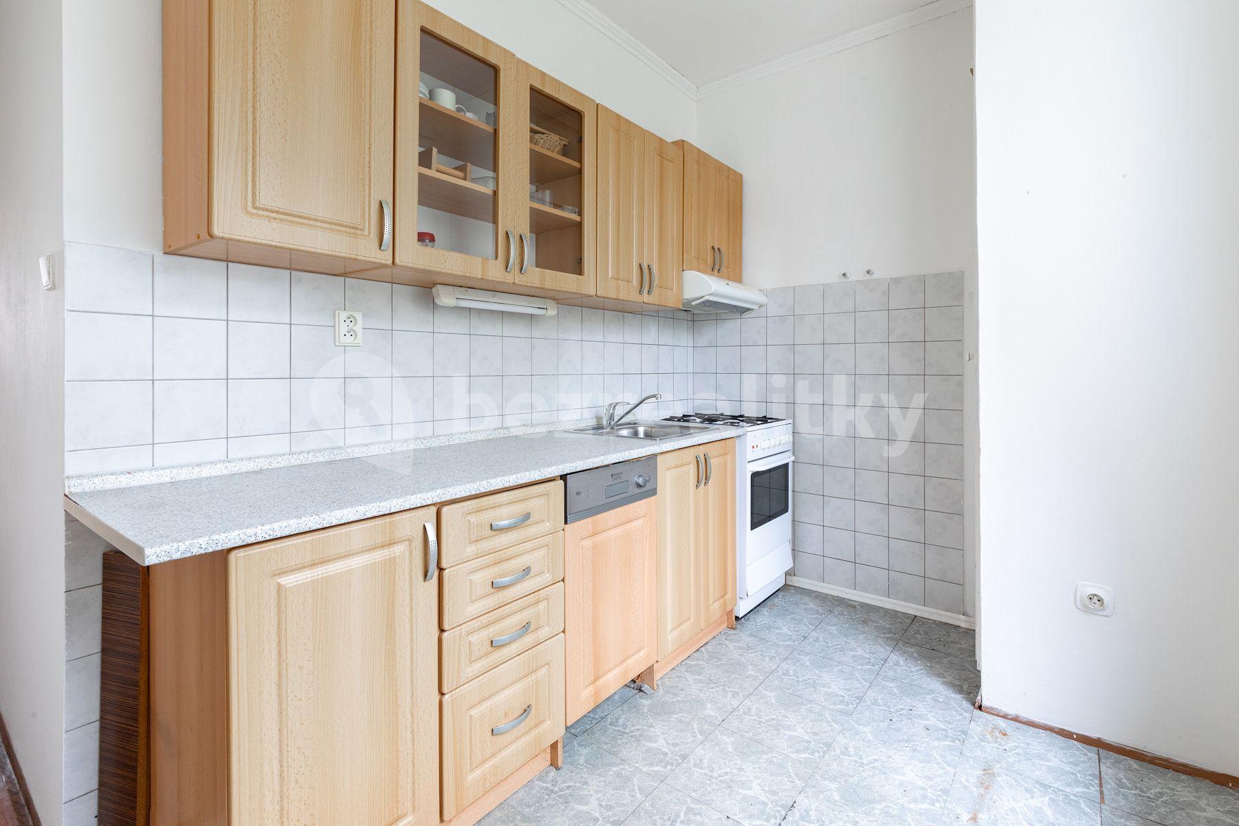 4 bedroom flat for sale, 81 m², Vlastina, Prague, Prague