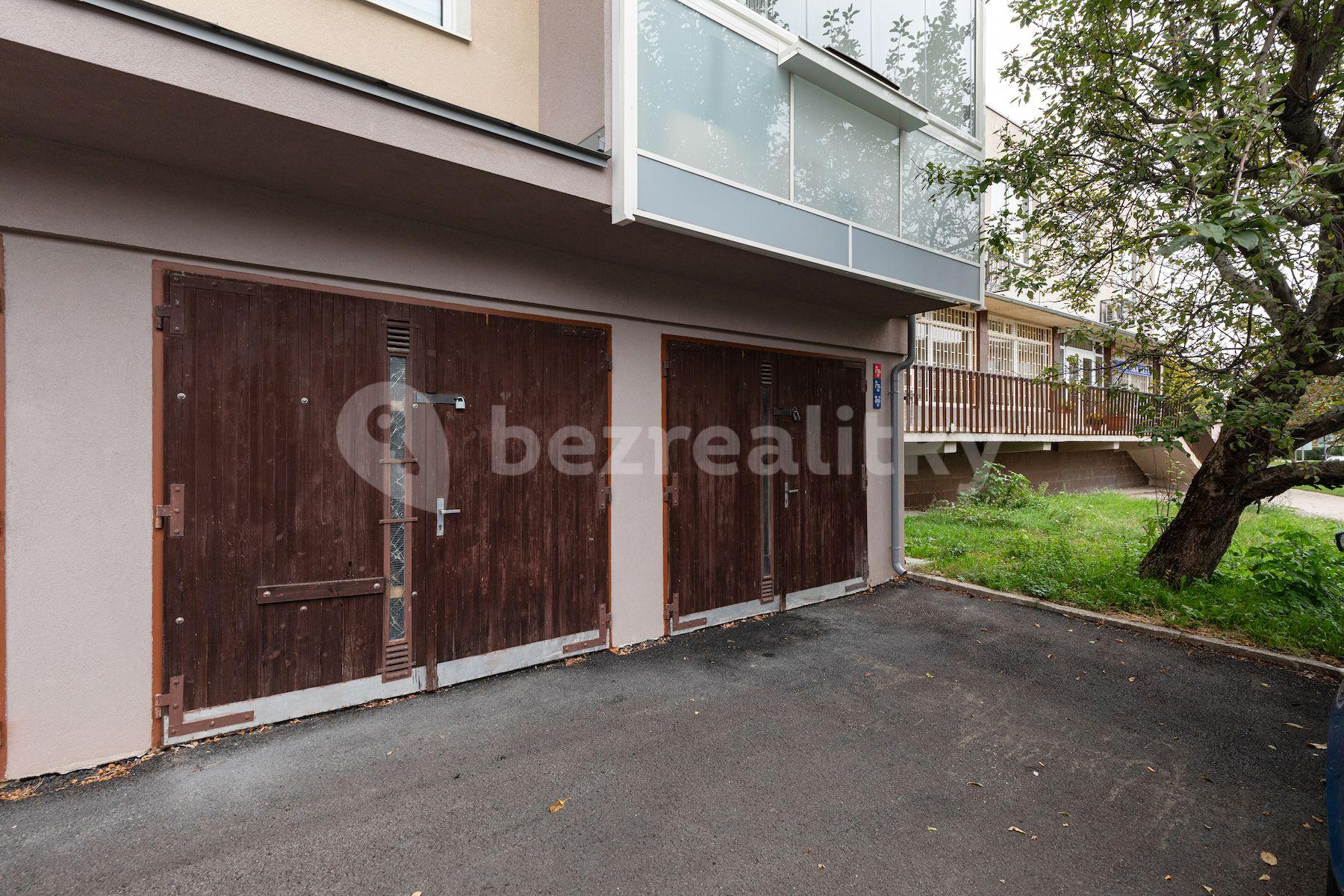 4 bedroom flat for sale, 81 m², Vlastina, Prague, Prague