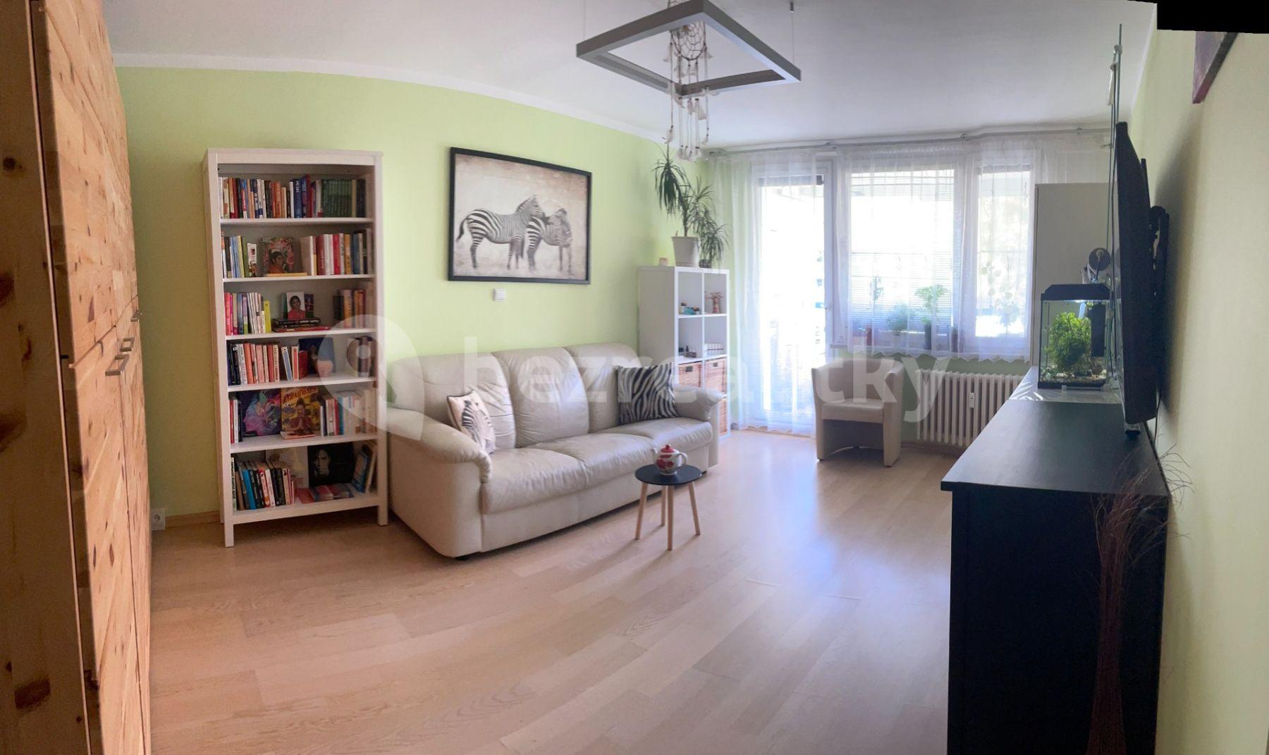 3 bedroom flat for sale, 71 m², Jarníkova, Prague, Prague