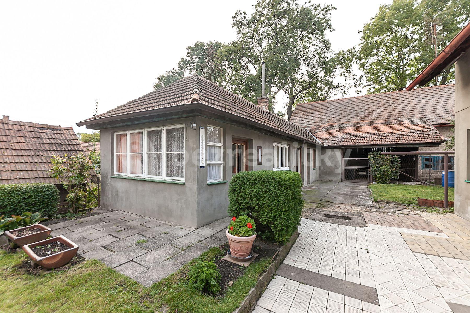 house for sale, 314 m², Jíkevská, Bobnice, Středočeský Region