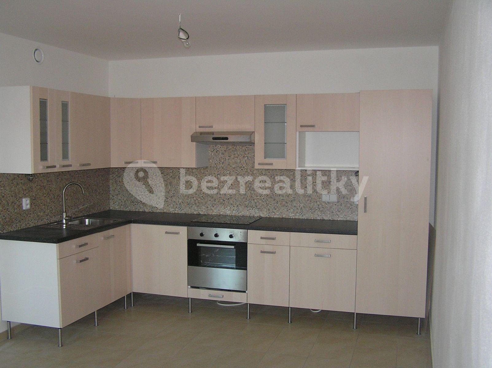 1 bedroom with open-plan kitchen flat to rent, 49 m², Masarykova, Modřice, Jihomoravský Region