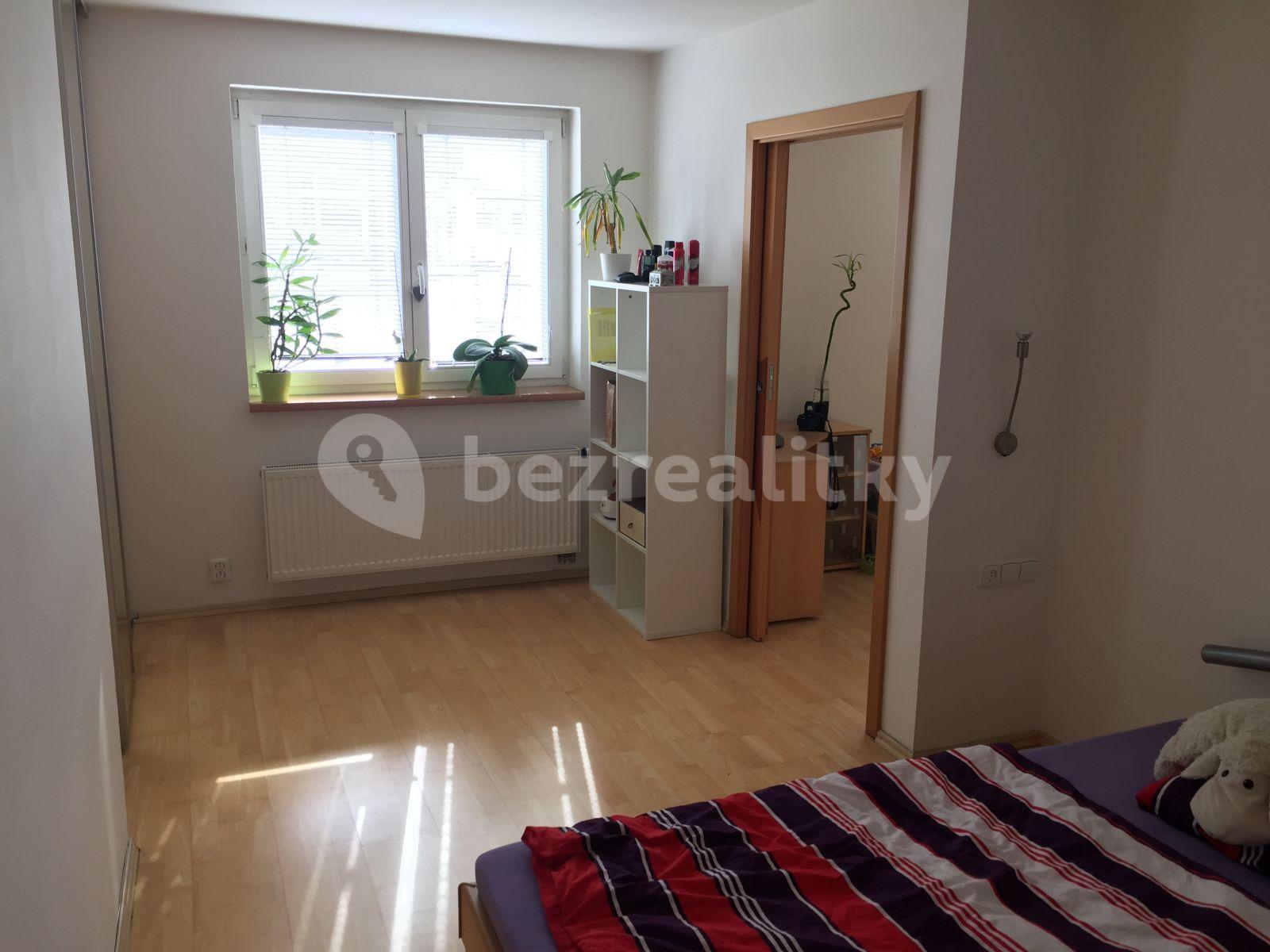 1 bedroom with open-plan kitchen flat to rent, 50 m², Nuselská, Prague, Prague