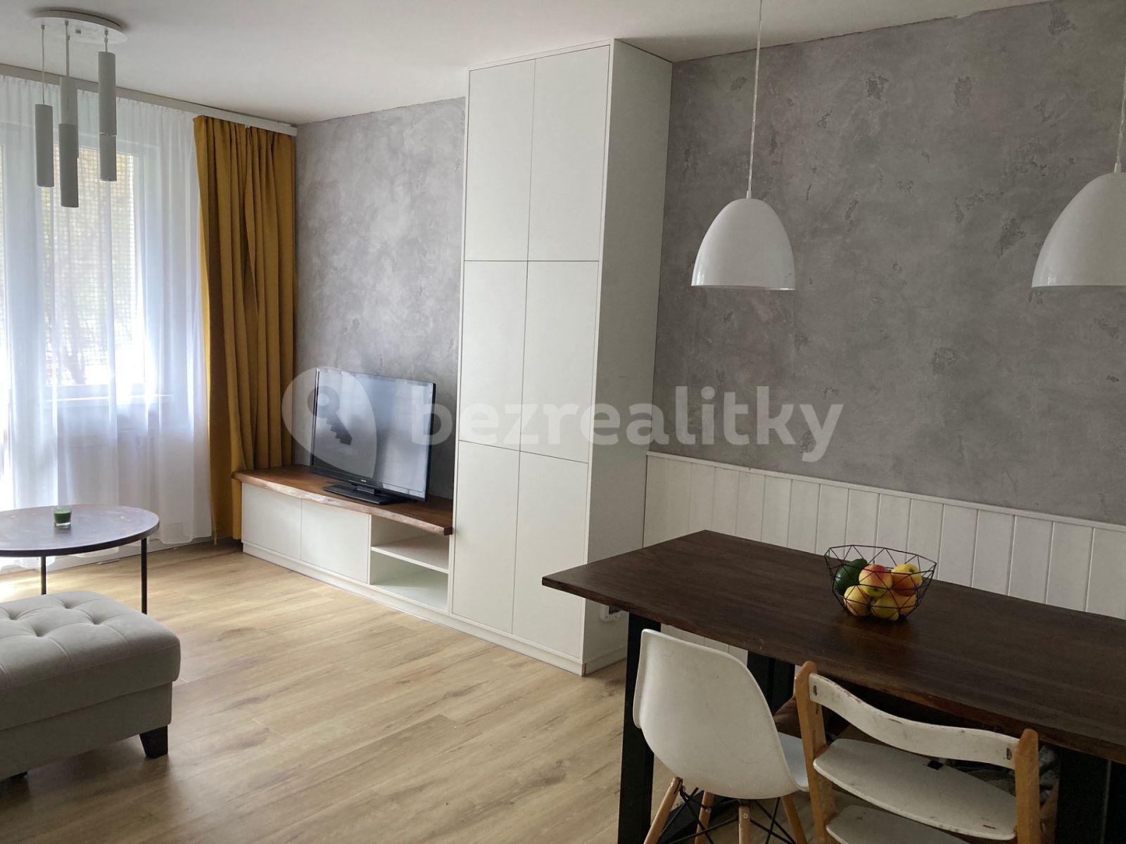 3 bedroom flat to rent, 70 m², Komenského, Kadaň, Ústecký Region