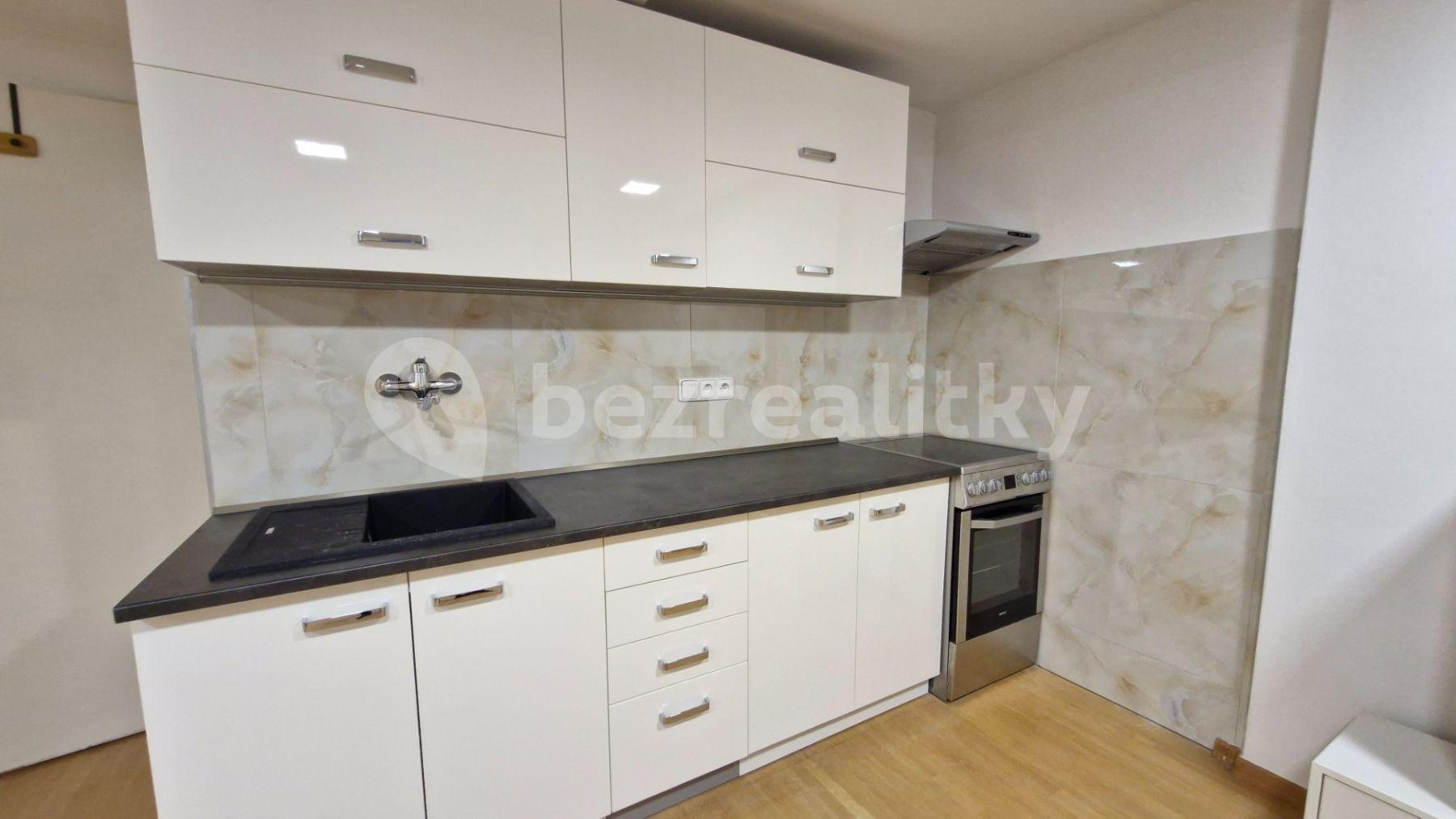 flat to rent, 37 m², Vrchlického, Prague, Prague