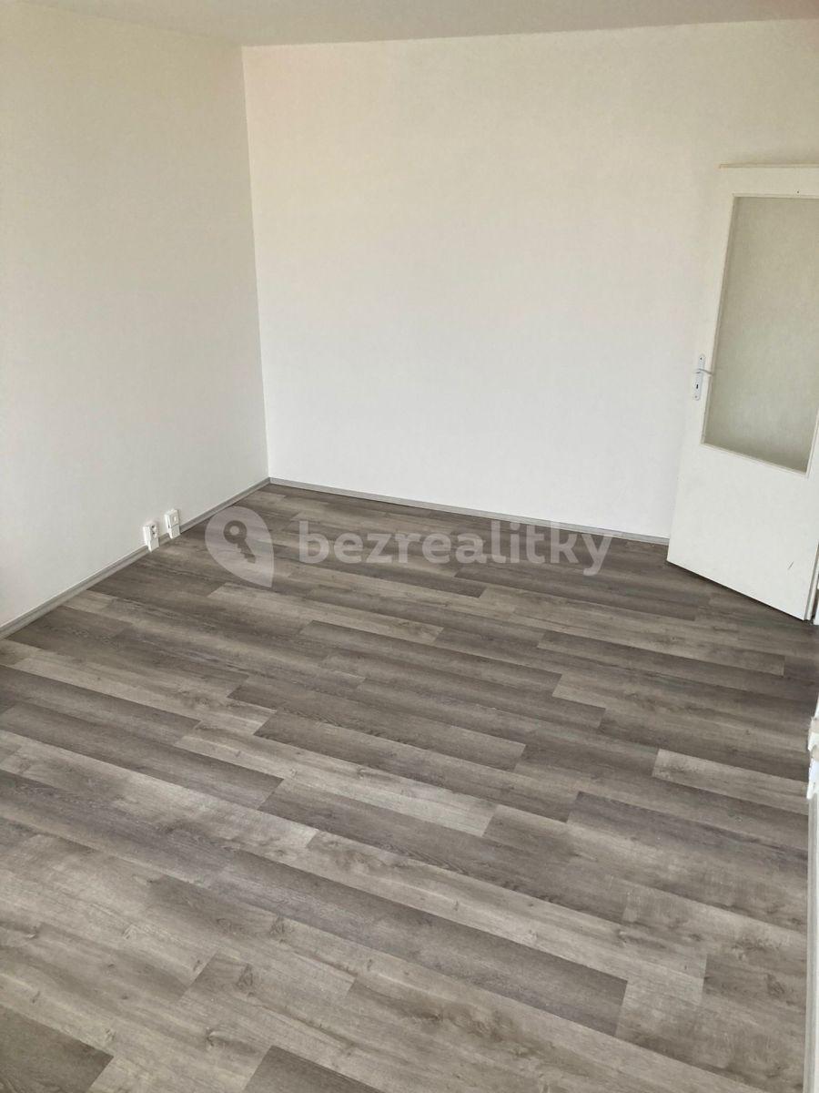 Studio flat to rent, 31 m², Brodského, Prague, Prague