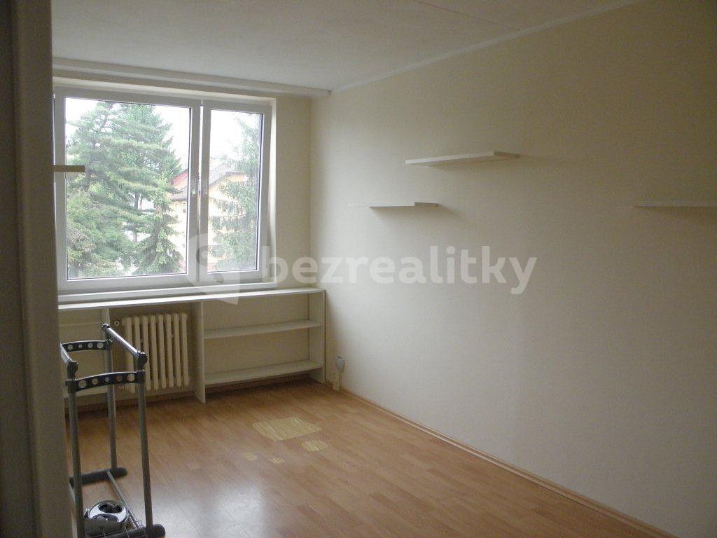 2 bedroom with open-plan kitchen flat to rent, 25 m², Květinková, Prague, Prague