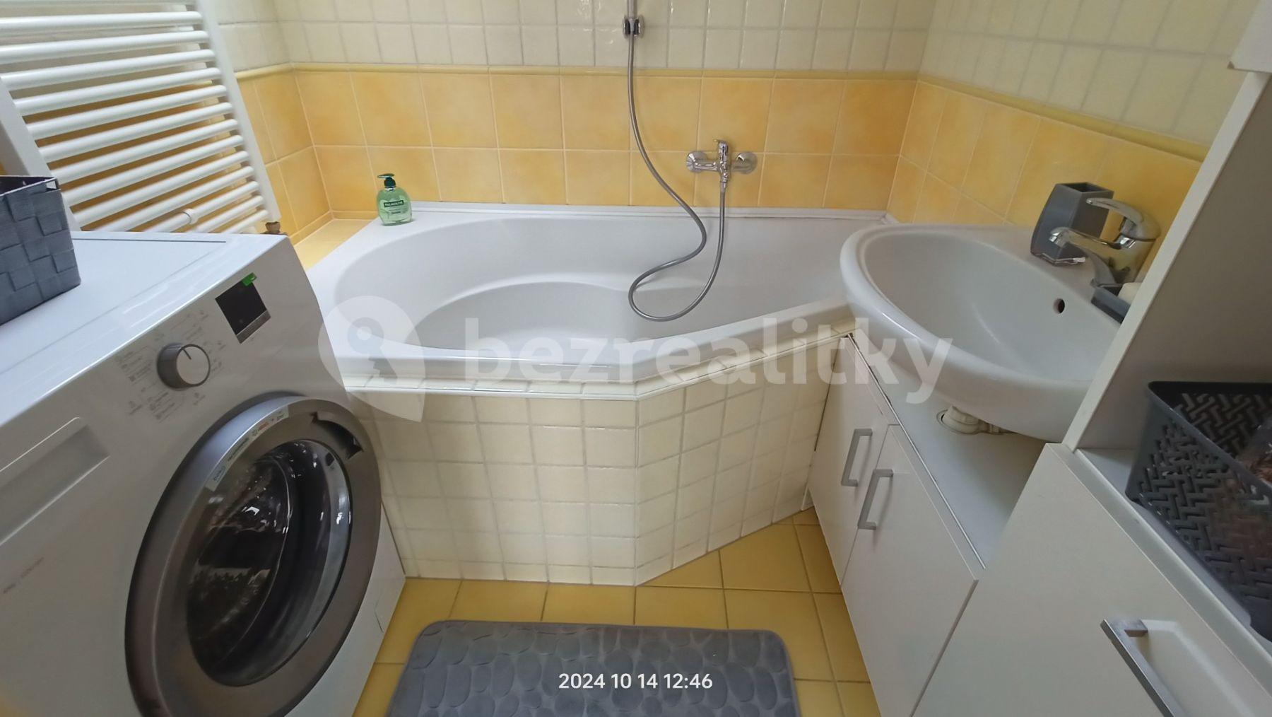 2 bedroom flat to rent, 54 m², Holubická, Pozořice, Jihomoravský Region