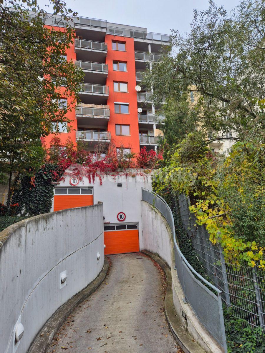 garage for sale, 12 m², Plzeňská, Prague, Prague