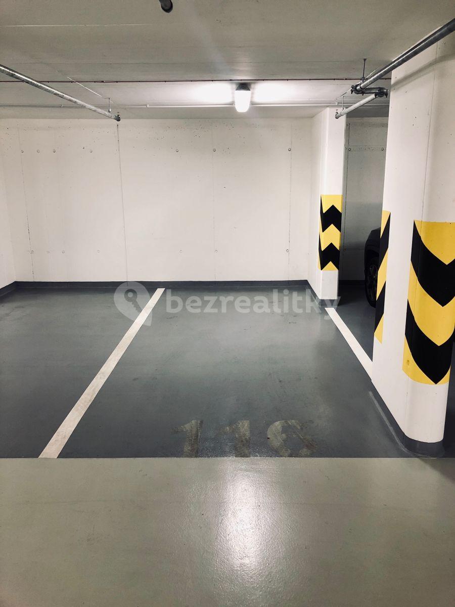 garage to rent, 12 m², U Mlýnského kanálu, Prague, Prague