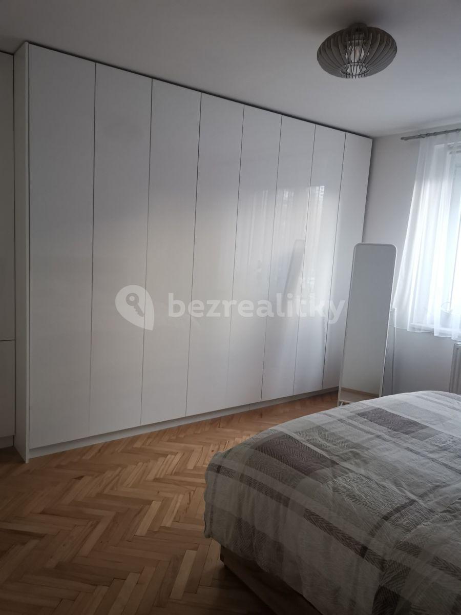 1 bedroom with open-plan kitchen flat to rent, 48 m², Patočkova, Prague, Prague