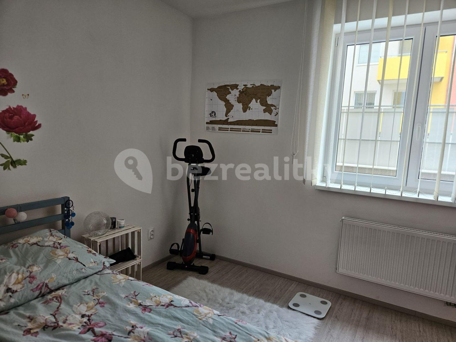 1 bedroom with open-plan kitchen flat to rent, 49 m², Hlinecká, Brno, Jihomoravský Region