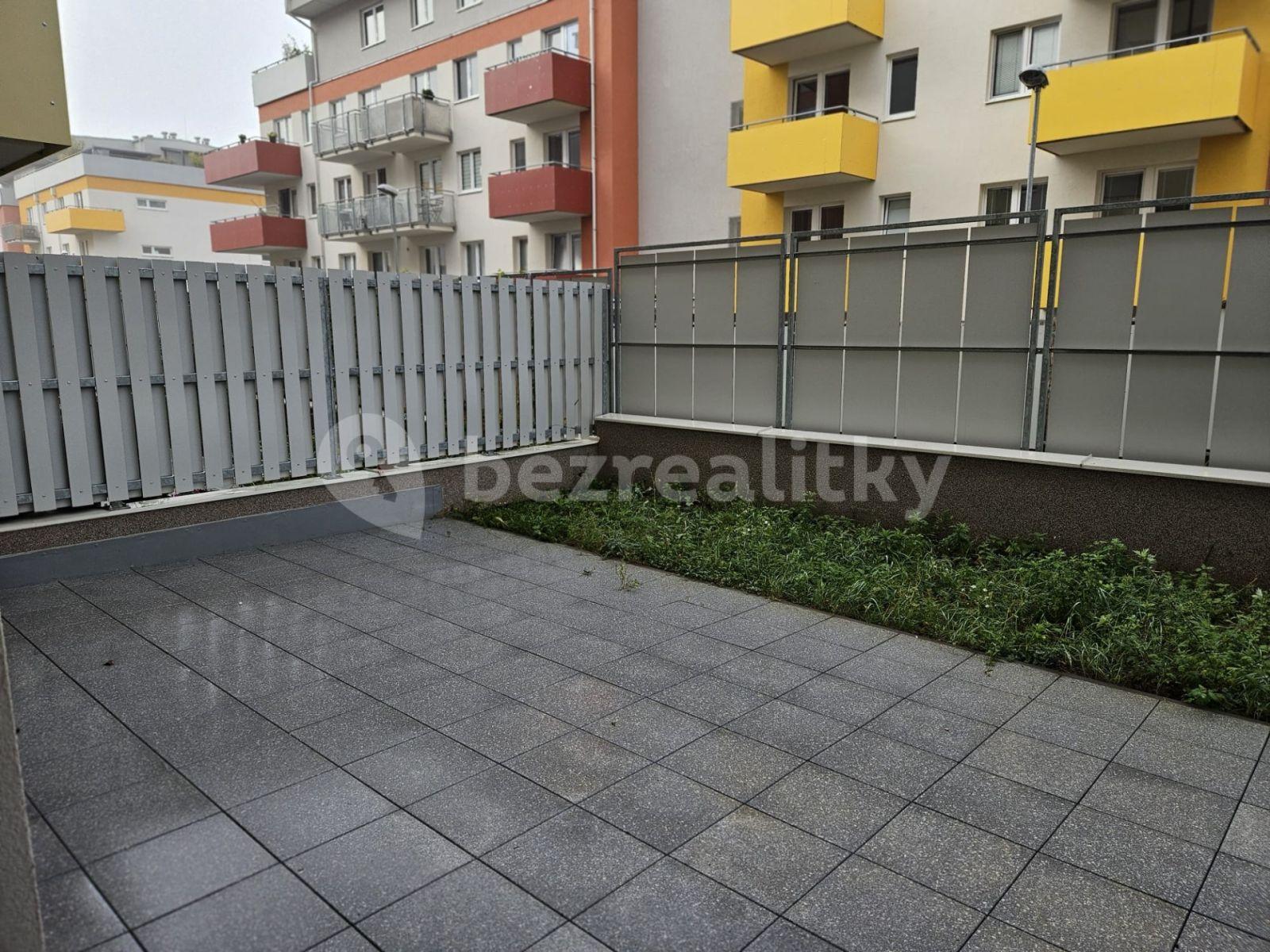 1 bedroom with open-plan kitchen flat to rent, 49 m², Hlinecká, Brno, Jihomoravský Region