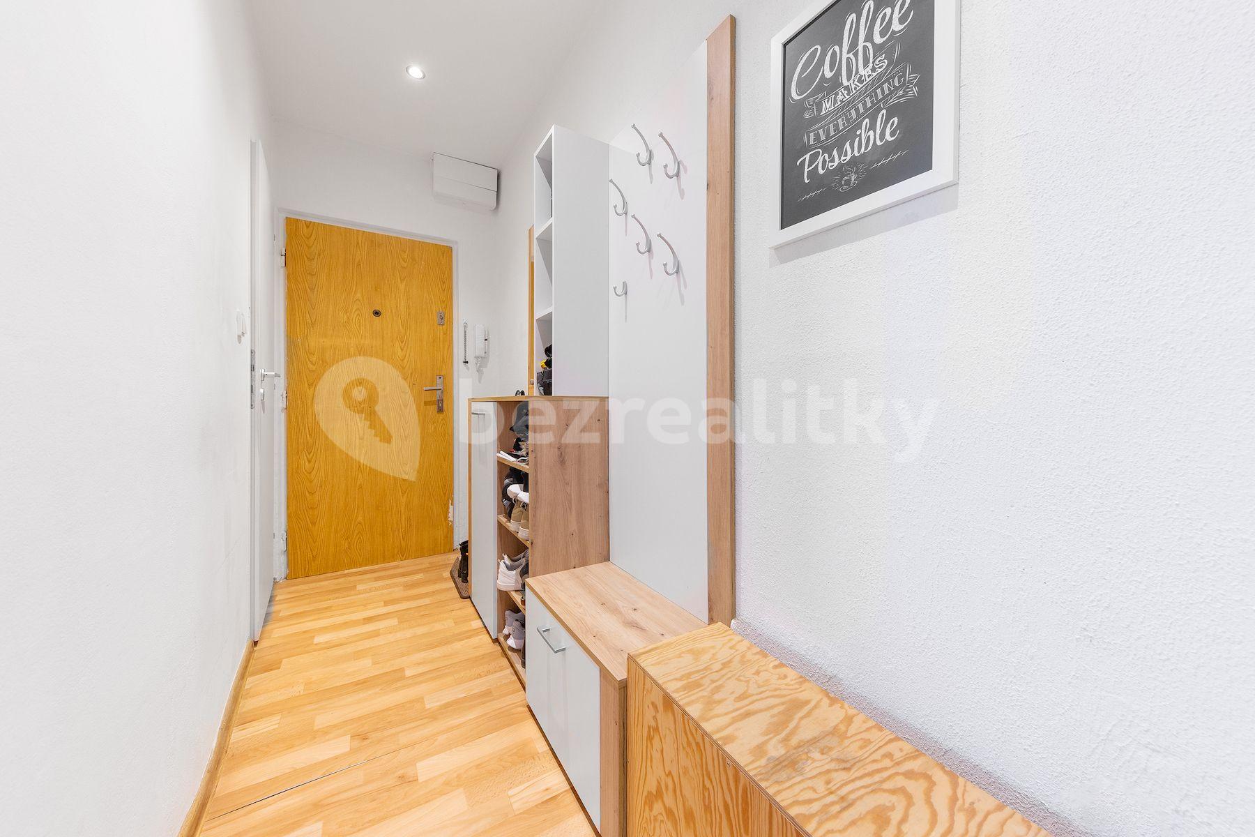 3 bedroom flat for sale, 67 m², kpt. Jaroše, Olomouc, Olomoucký Region