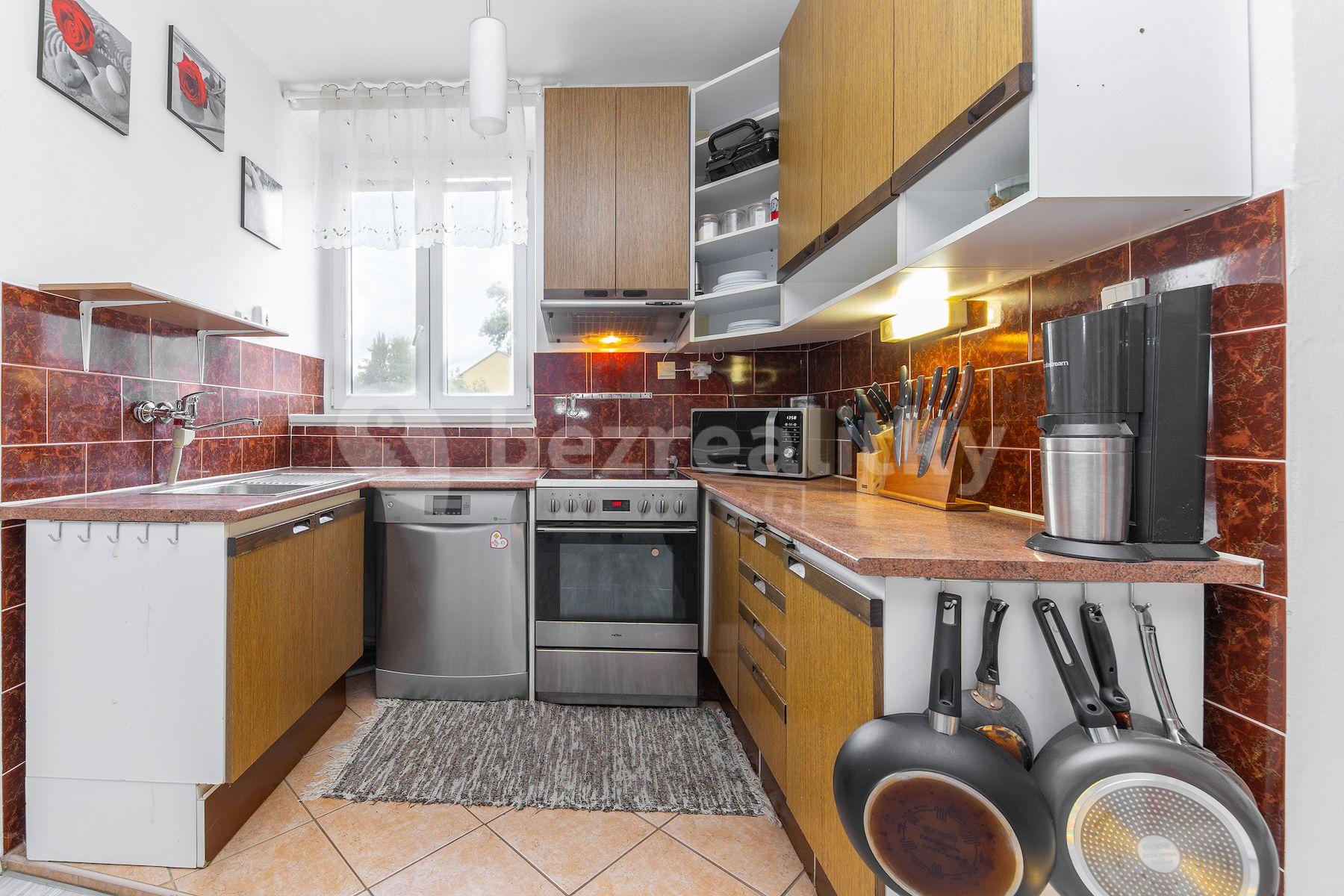 3 bedroom with open-plan kitchen flat for sale, 76 m², U Podjezdu, Olomouc, Olomoucký Region