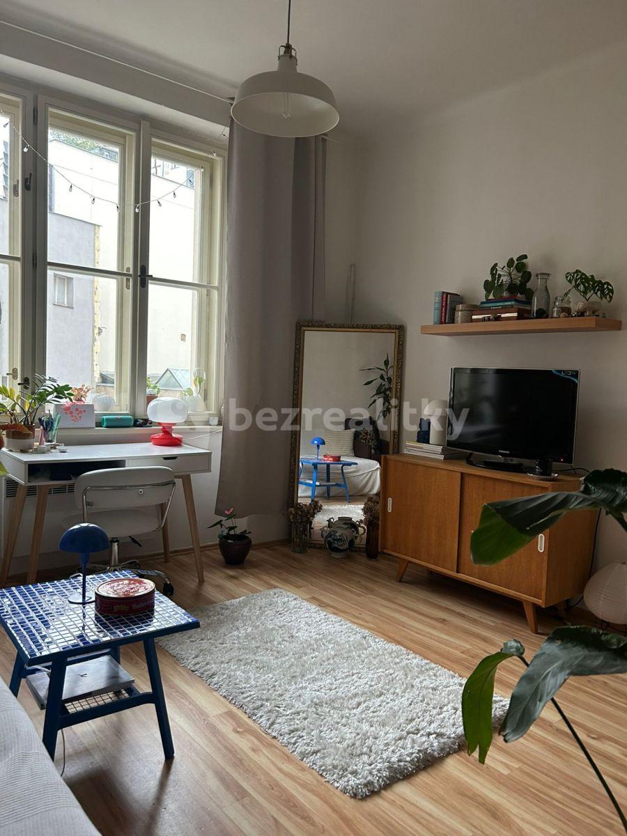 Studio flat to rent, 25 m², Oblouková, Prague, Prague