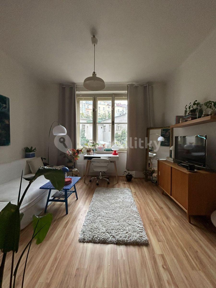 Studio flat to rent, 25 m², Oblouková, Prague, Prague