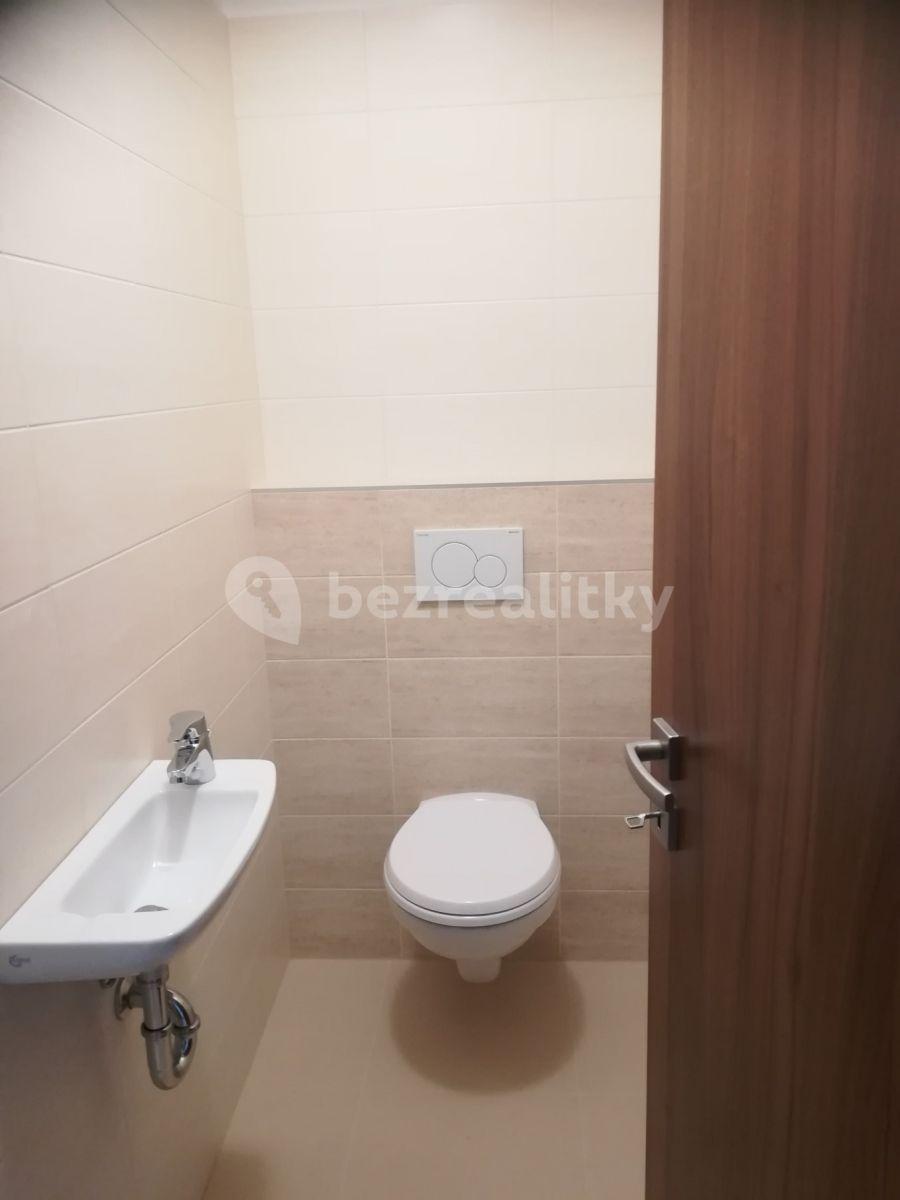 2 bedroom with open-plan kitchen flat to rent, 75 m², Zelinova, Zlín, Zlínský Region