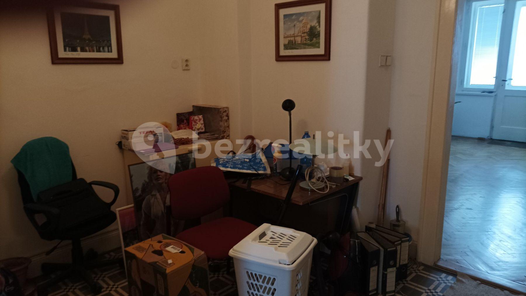 3 bedroom flat to rent, 101 m², Nerudova, Pardubice, Pardubický Region