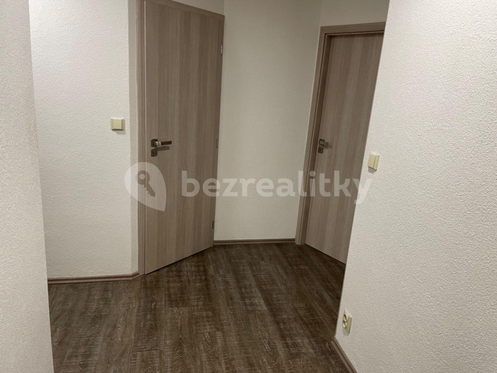 2 bedroom with open-plan kitchen flat for sale, 70 m², Pujmanové, Prague, Prague