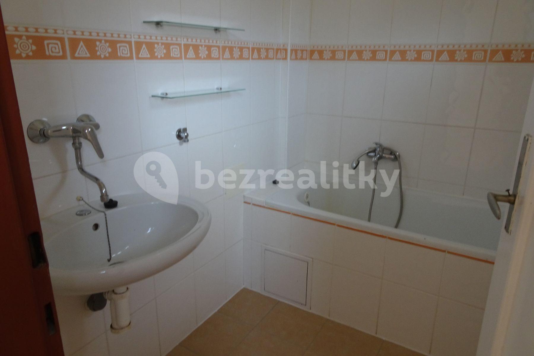 2 bedroom flat to rent, 67 m², Nad Popelkou, Prague, Prague