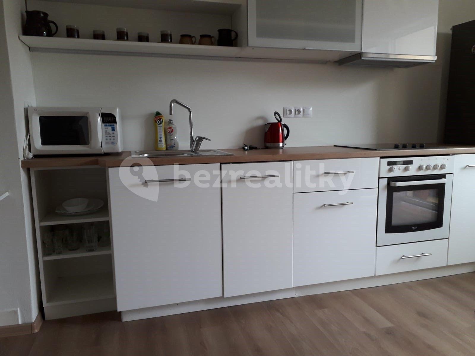 2 bedroom flat to rent, 72 m², Hybešova, Brno, Jihomoravský Region