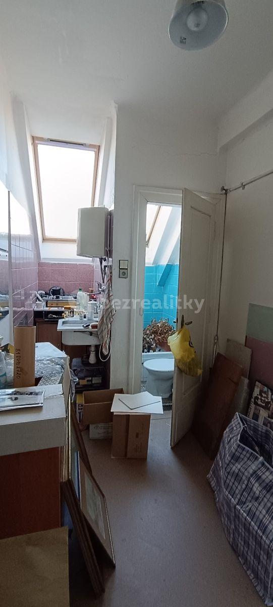 Studio flat for sale, 43 m², Nikoly Tesly, Prague, Prague