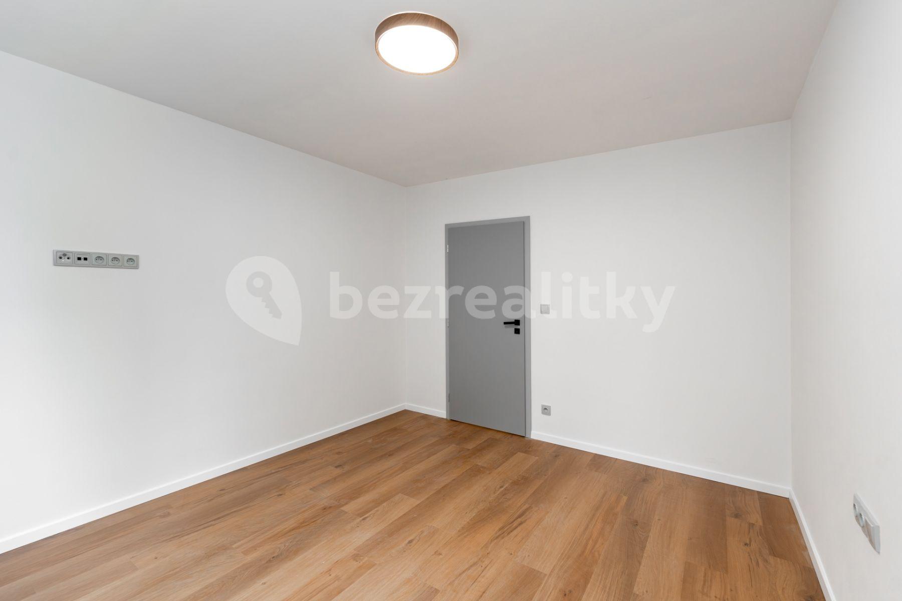 2 bedroom flat for sale, 55 m², Dobšická, Prague, Prague