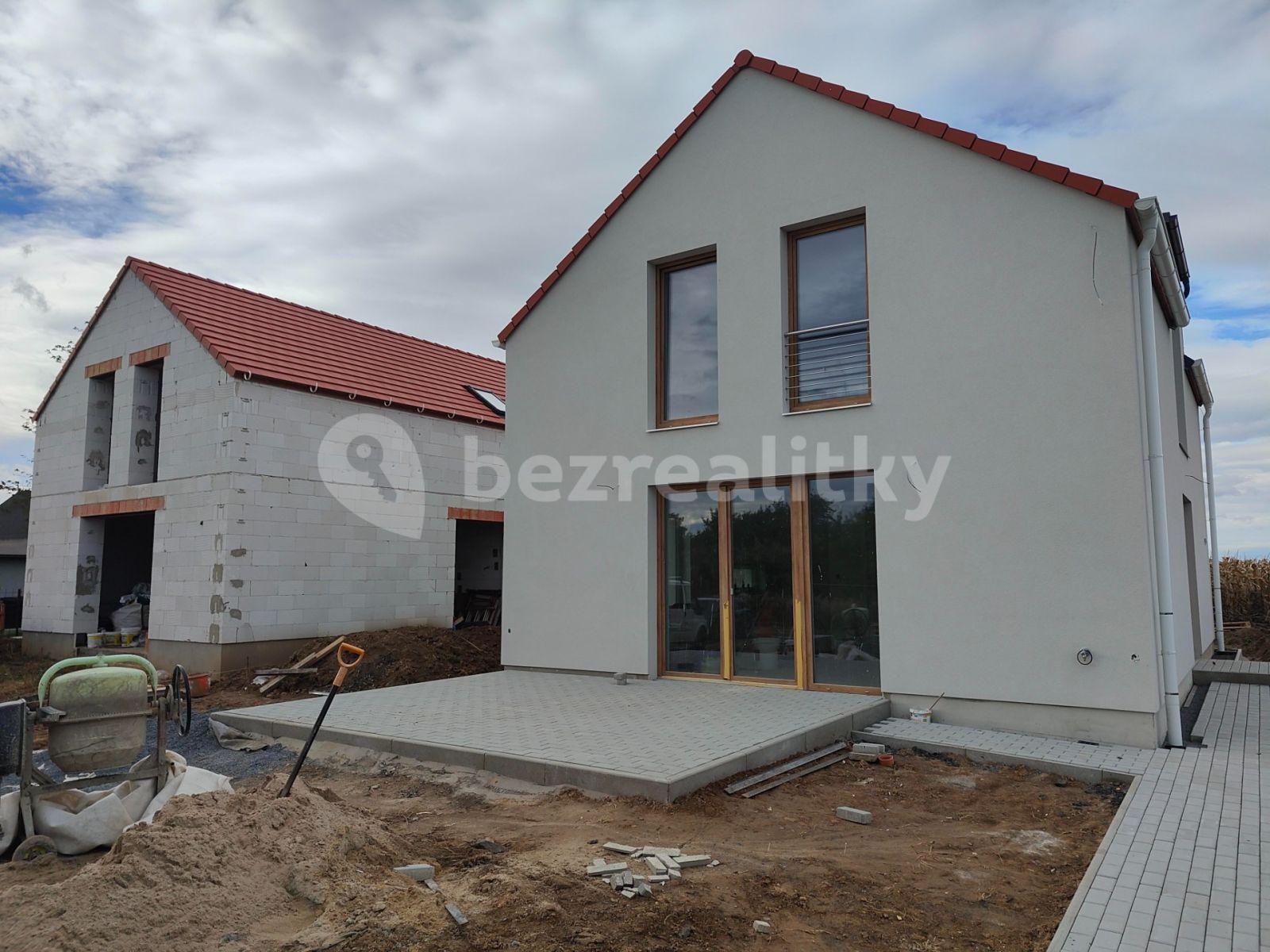 house for sale, 125 m², Břežany II, Středočeský Region