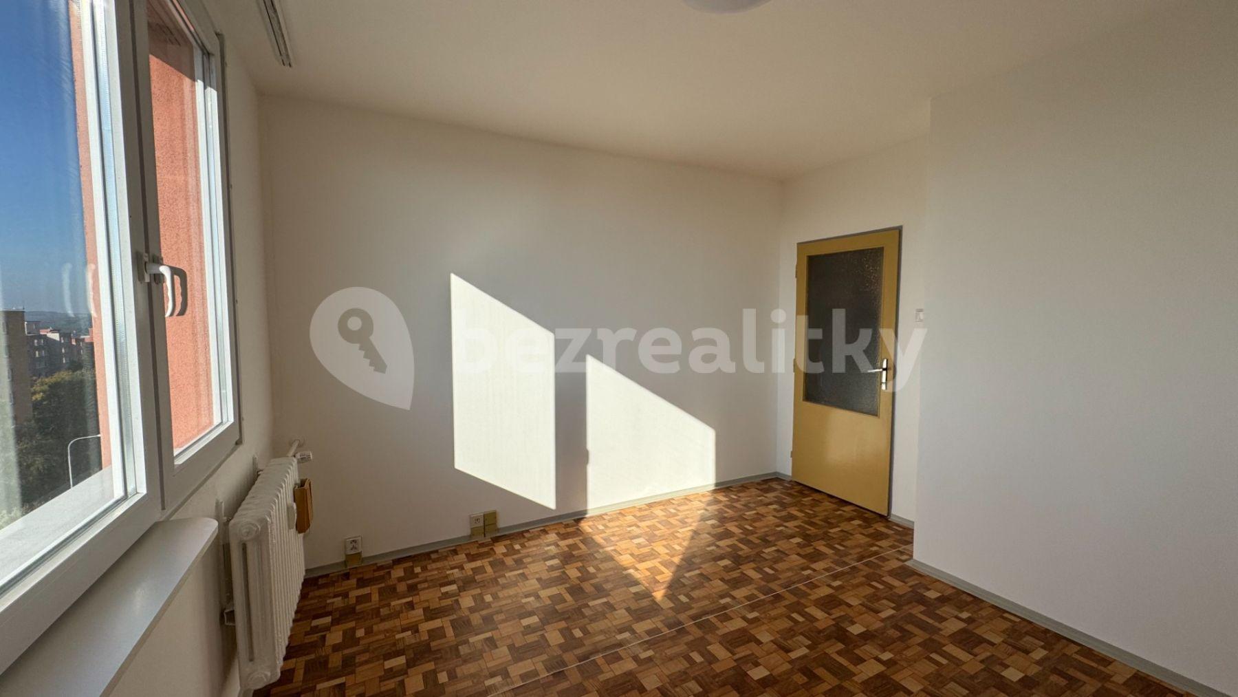 3 bedroom flat to rent, 70 m², Hnězdenská, Prague, Prague