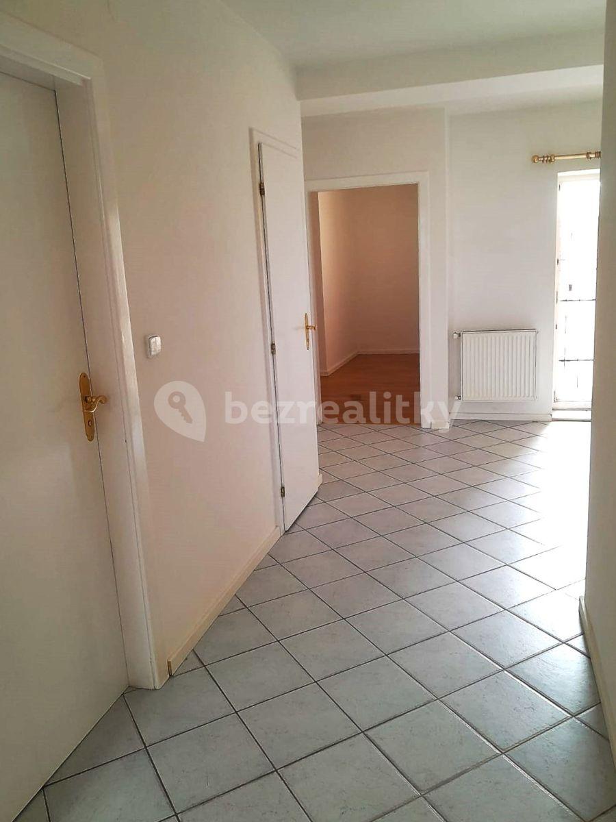 3 bedroom flat to rent, 97 m², Eliášova, Prague, Prague