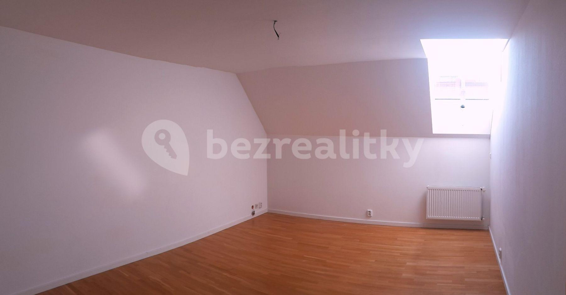 3 bedroom flat to rent, 97 m², Eliášova, Prague, Prague