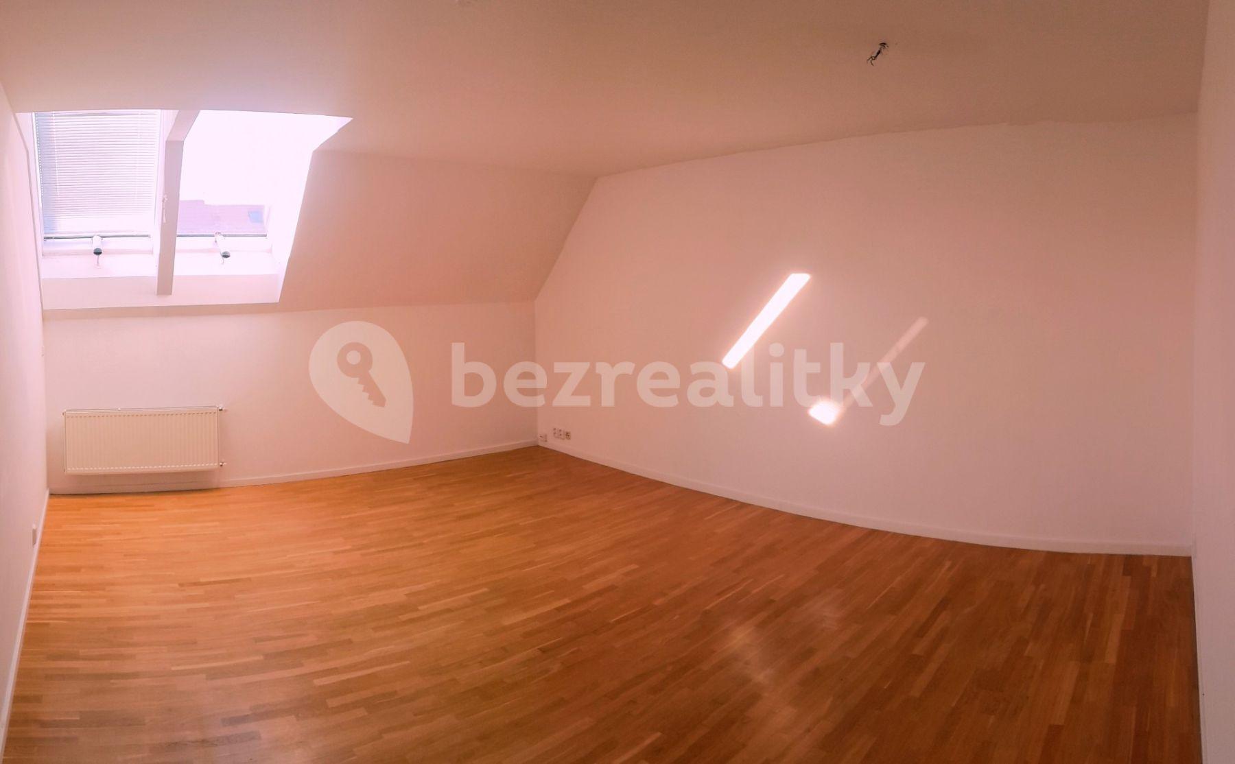 3 bedroom flat to rent, 97 m², Eliášova, Prague, Prague