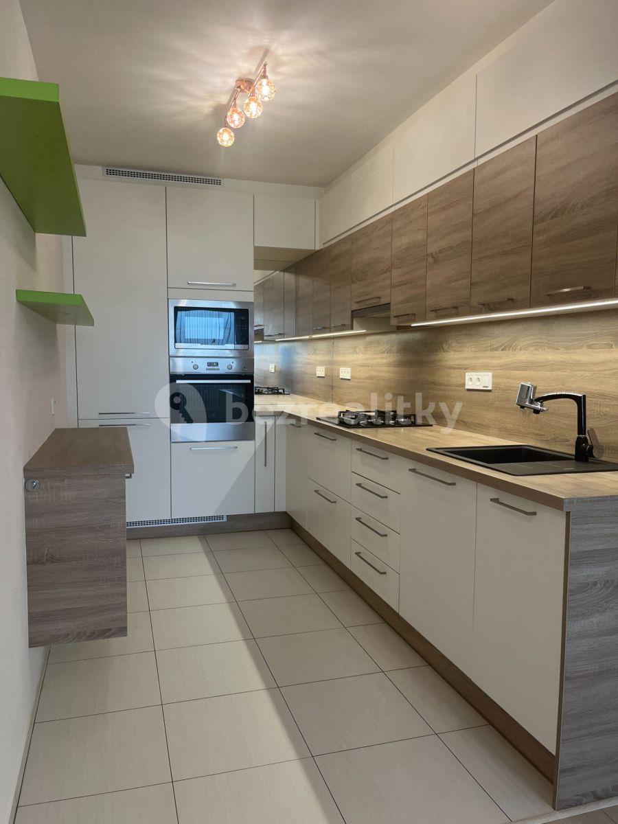 2 bedroom with open-plan kitchen flat to rent, 67 m², Ke Kateřinkám, Prague, Prague