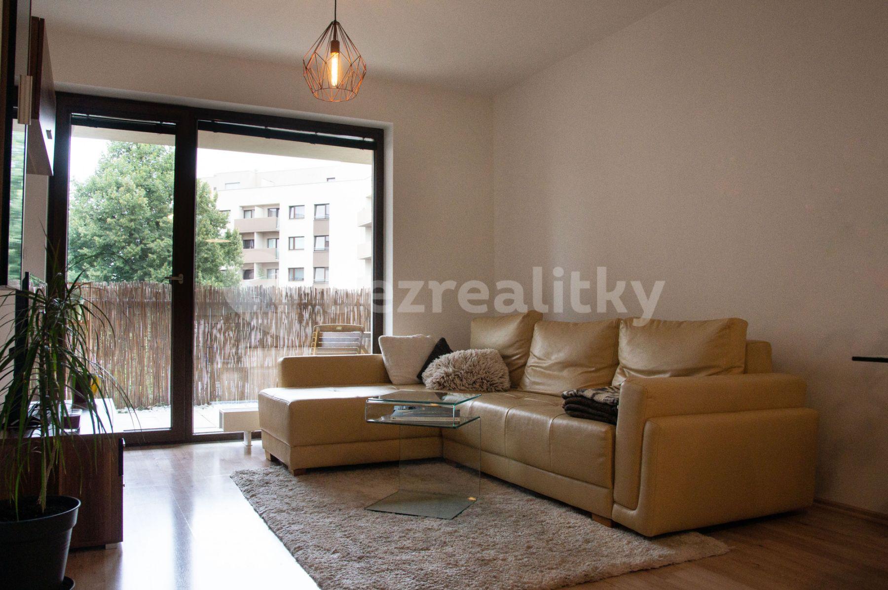 1 bedroom with open-plan kitchen flat to rent, 61 m², Řípská, Brno, Jihomoravský Region