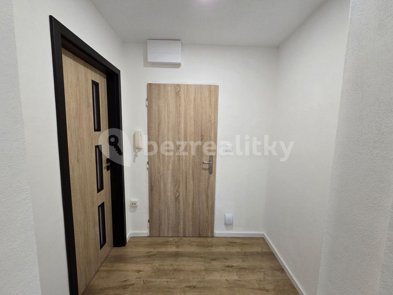 3 bedroom flat for sale, 64 m², Pod Koníčky, Klatovy, Plzeňský Region