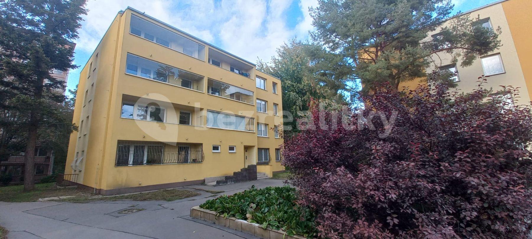 2 bedroom with open-plan kitchen flat for sale, 60 m², Novoborská, Prague, Prague