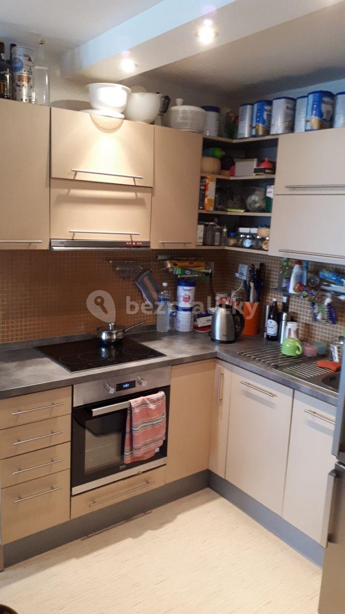 2 bedroom with open-plan kitchen flat for sale, 60 m², Novoborská, Prague, Prague