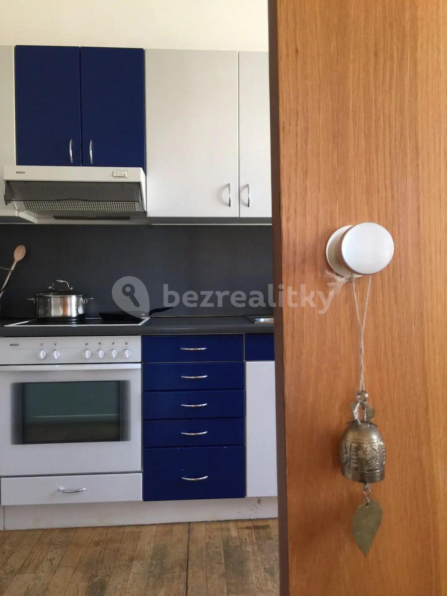 2 bedroom with open-plan kitchen flat for sale, 93 m², Umělecká, Prague, Prague