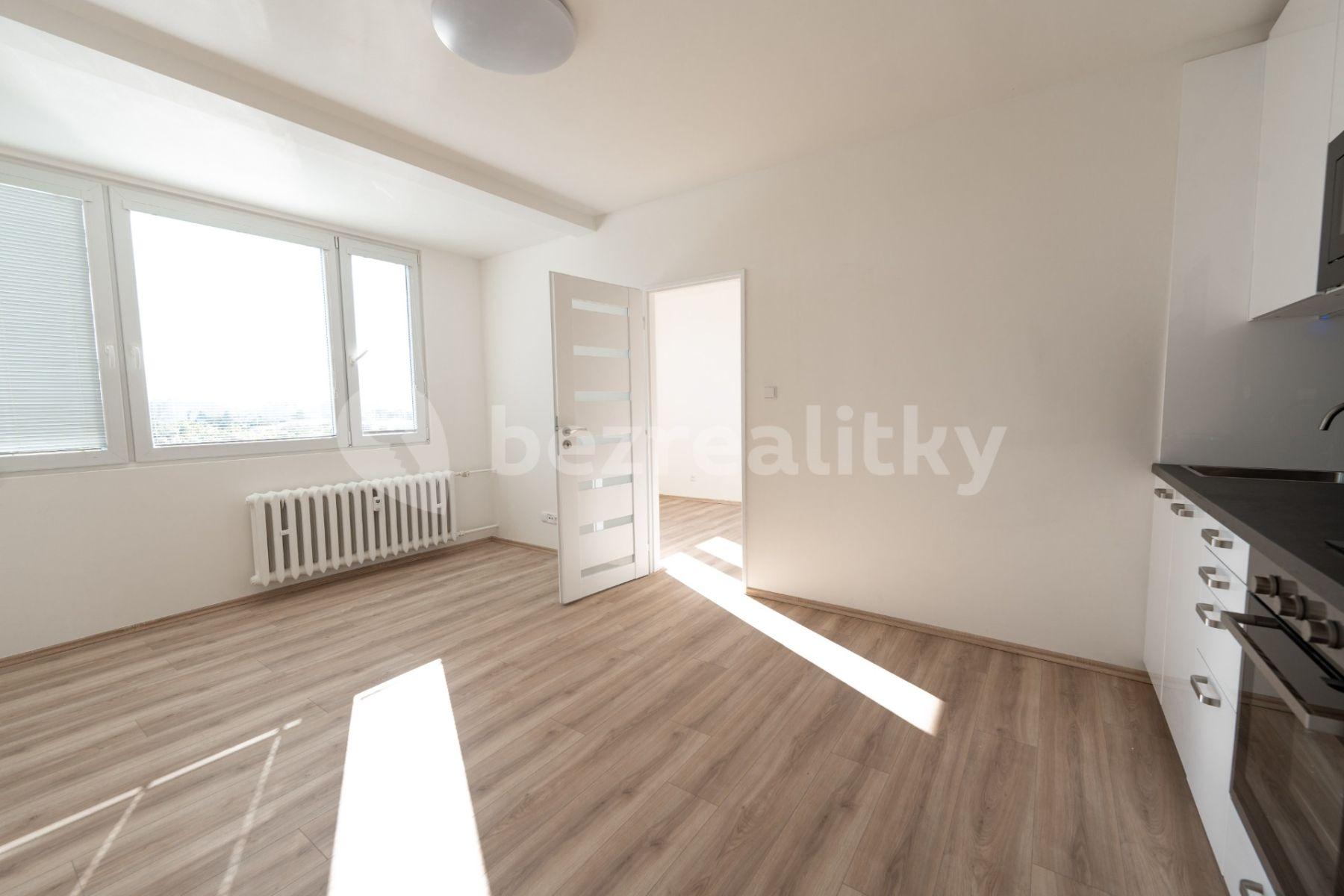 1 bedroom with open-plan kitchen flat for sale, 39 m², V Štíhlách, Prague, Prague