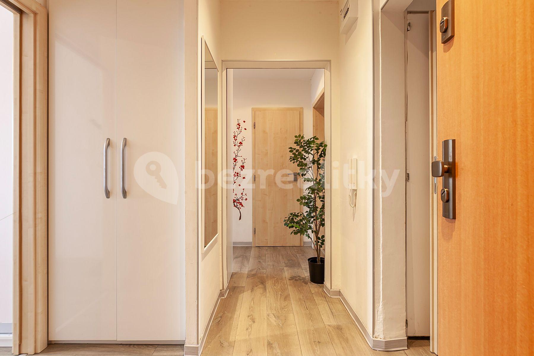 3 bedroom flat for sale, 73 m², Pejevové, Prague, Prague