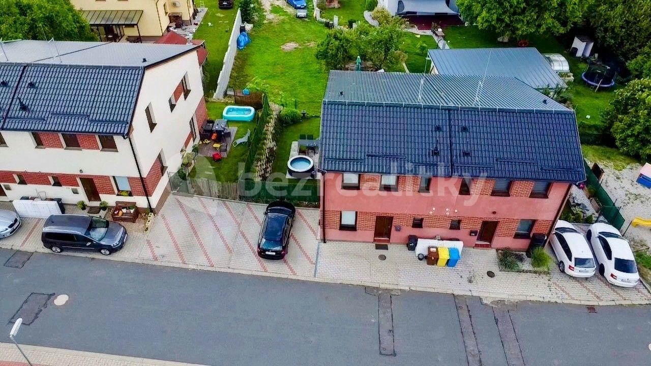 house for sale, 124 m², V Cihelnách, Nelahozeves, Středočeský Region