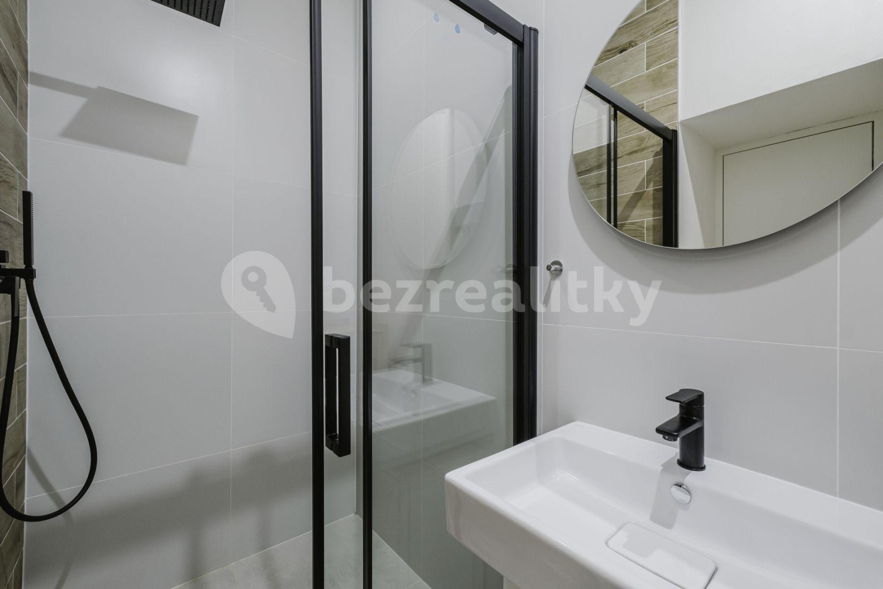 2 bedroom flat to rent, 47 m², Pisecka, Prague, Prague