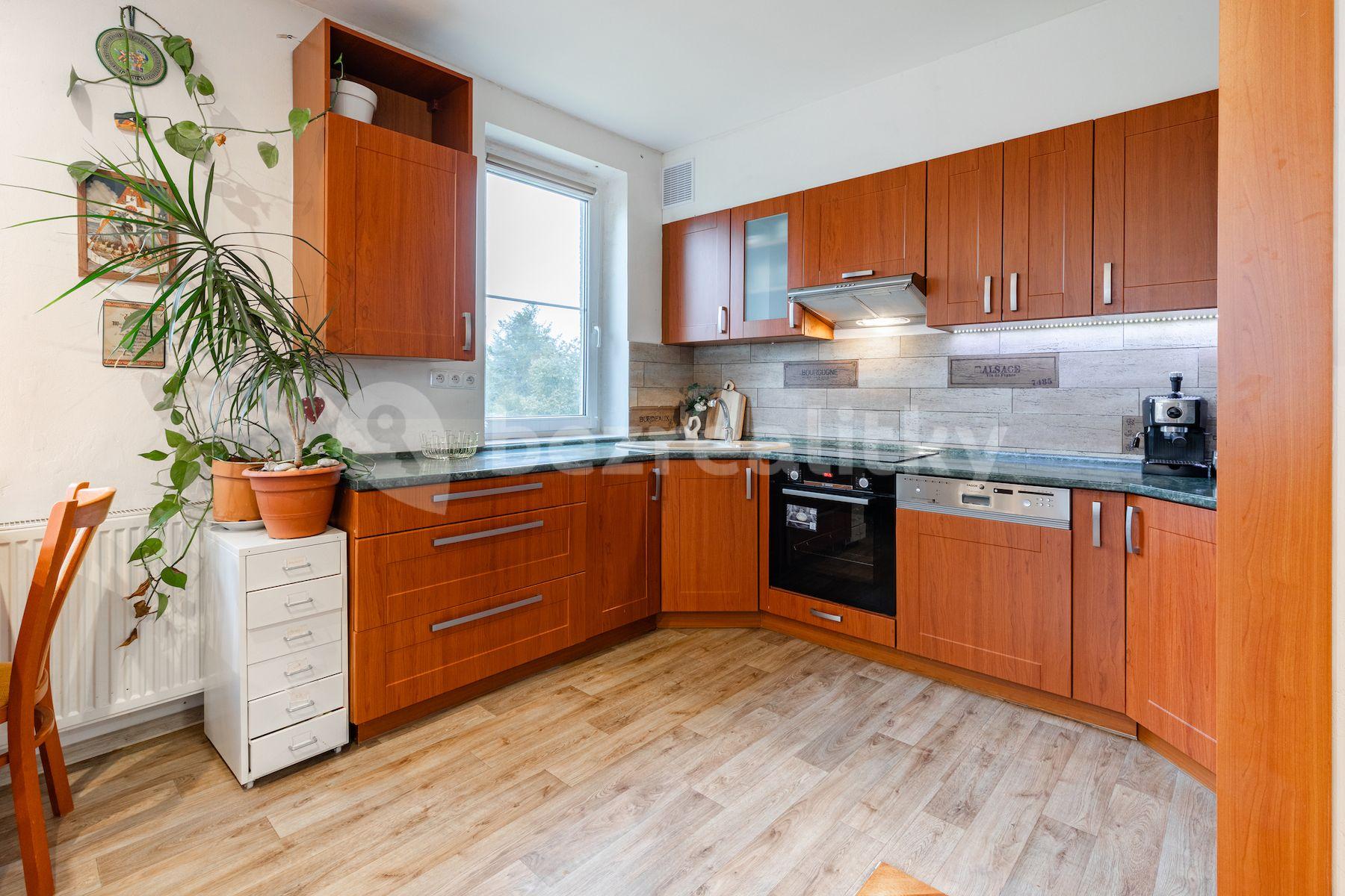 2 bedroom with open-plan kitchen flat for sale, 74 m², Sulice, Sulice, Středočeský Region