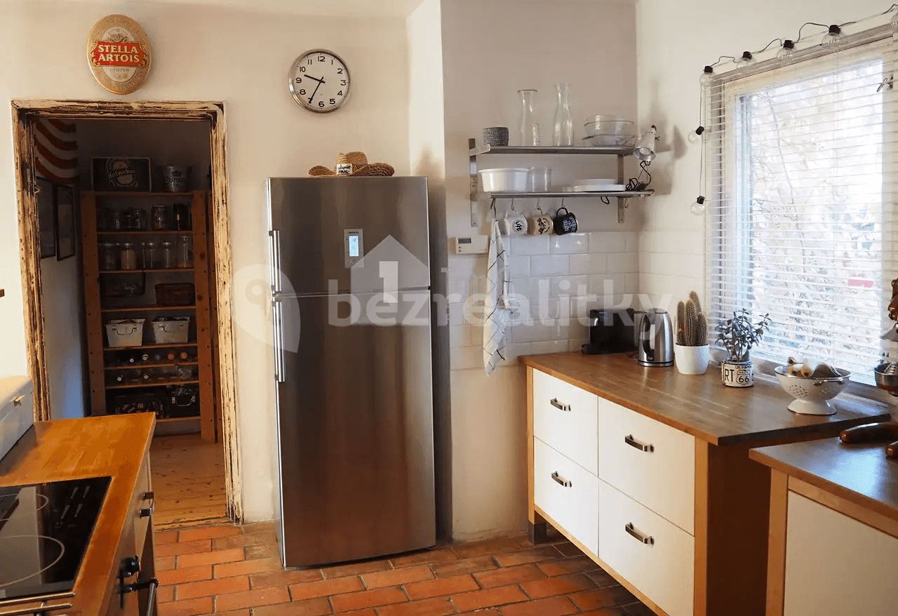 1 bedroom with open-plan kitchen flat for sale, 68 m², Roztoky, Středočeský Region