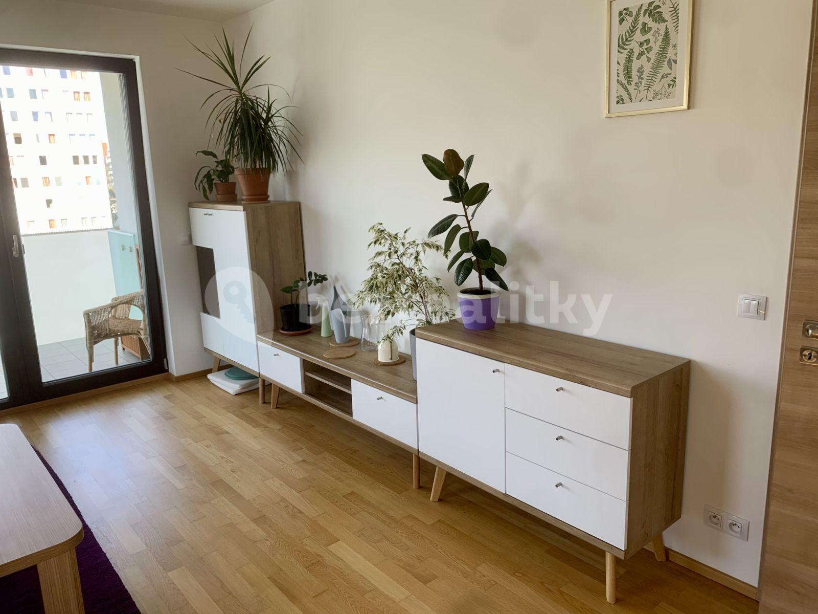 2 bedroom with open-plan kitchen flat to rent, 86 m², Nekvasilova, Prague, Prague