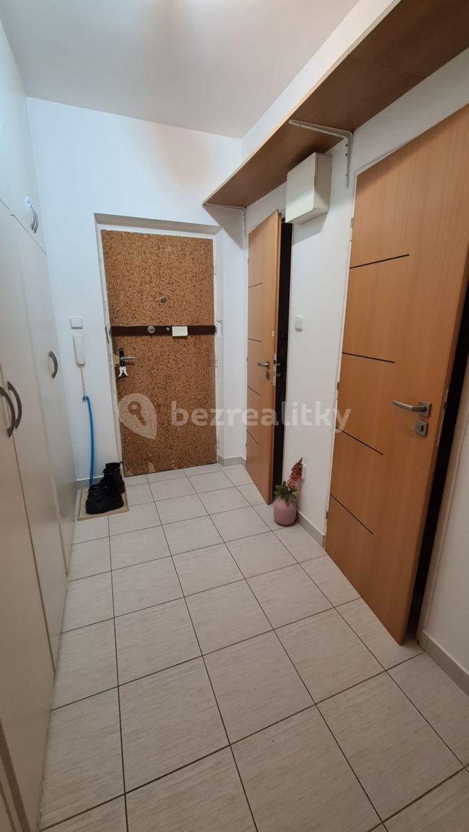 2 bedroom flat to rent, 54 m², Angolská, Prague, Prague