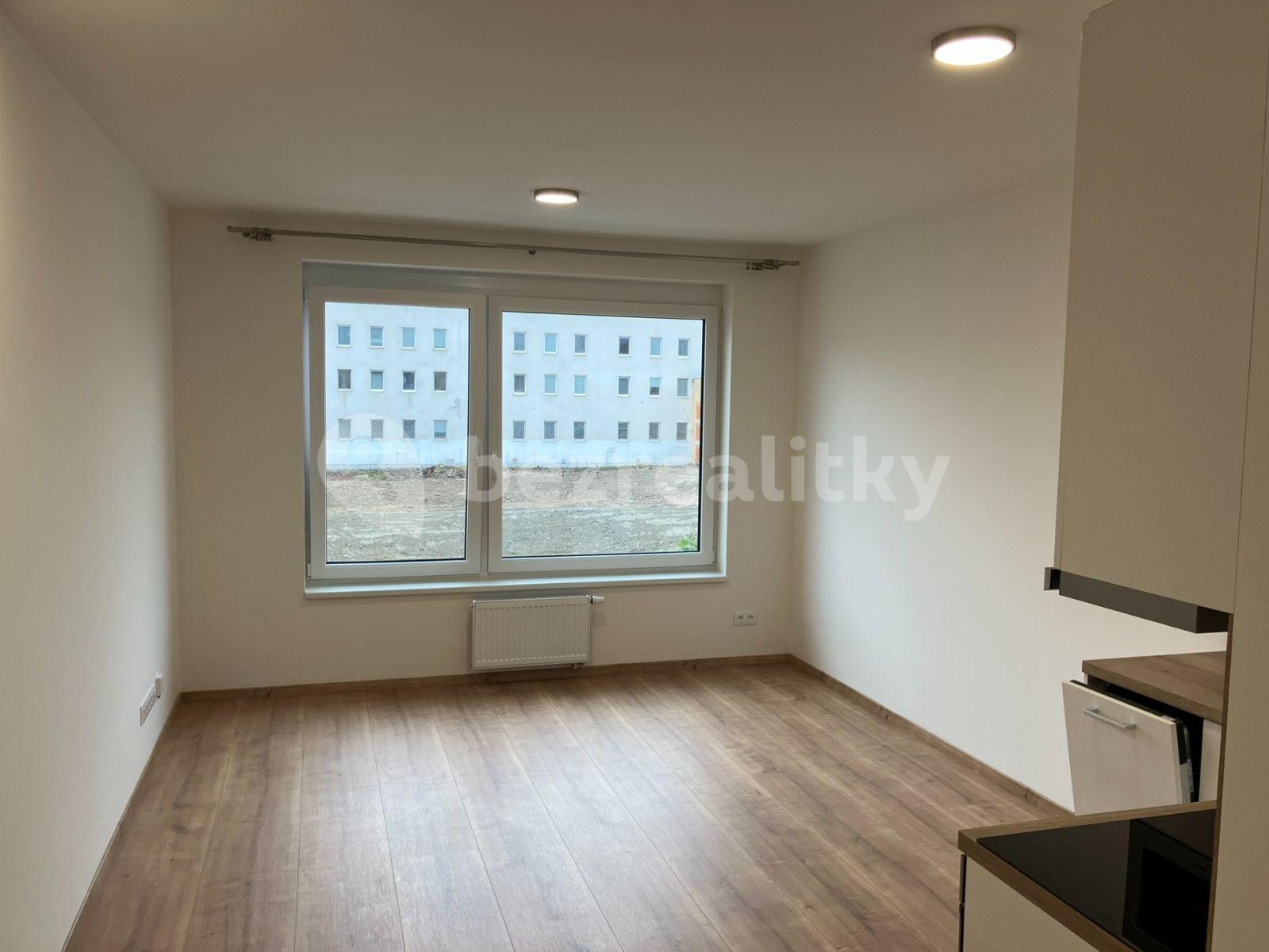 Studio flat to rent, 33 m², Kolbenova, Prague, Prague