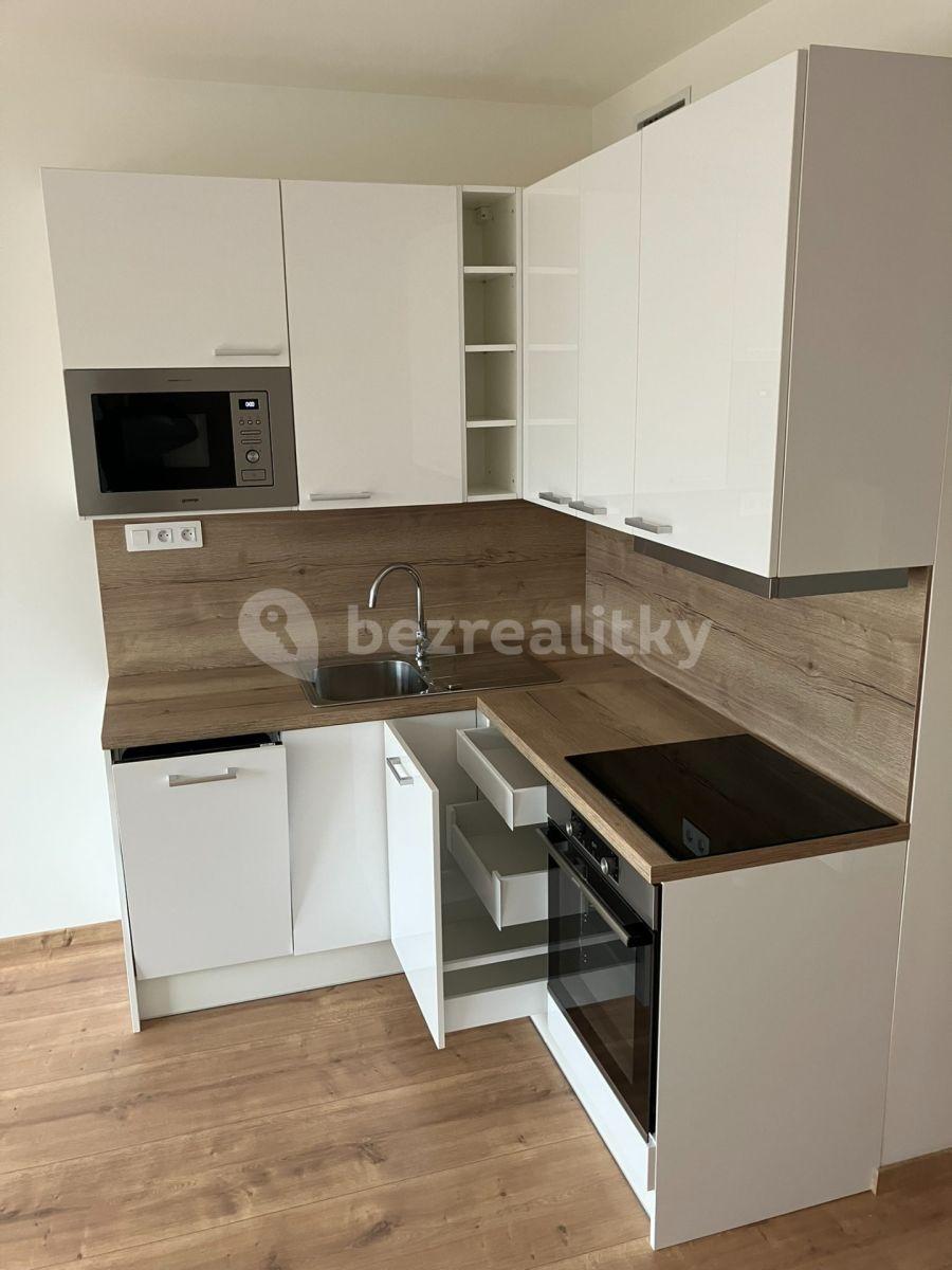 Studio flat to rent, 33 m², Kolbenova, Prague, Prague