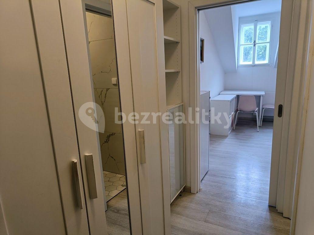 Studio flat for sale, 23 m², Holečkova, Prague, Prague