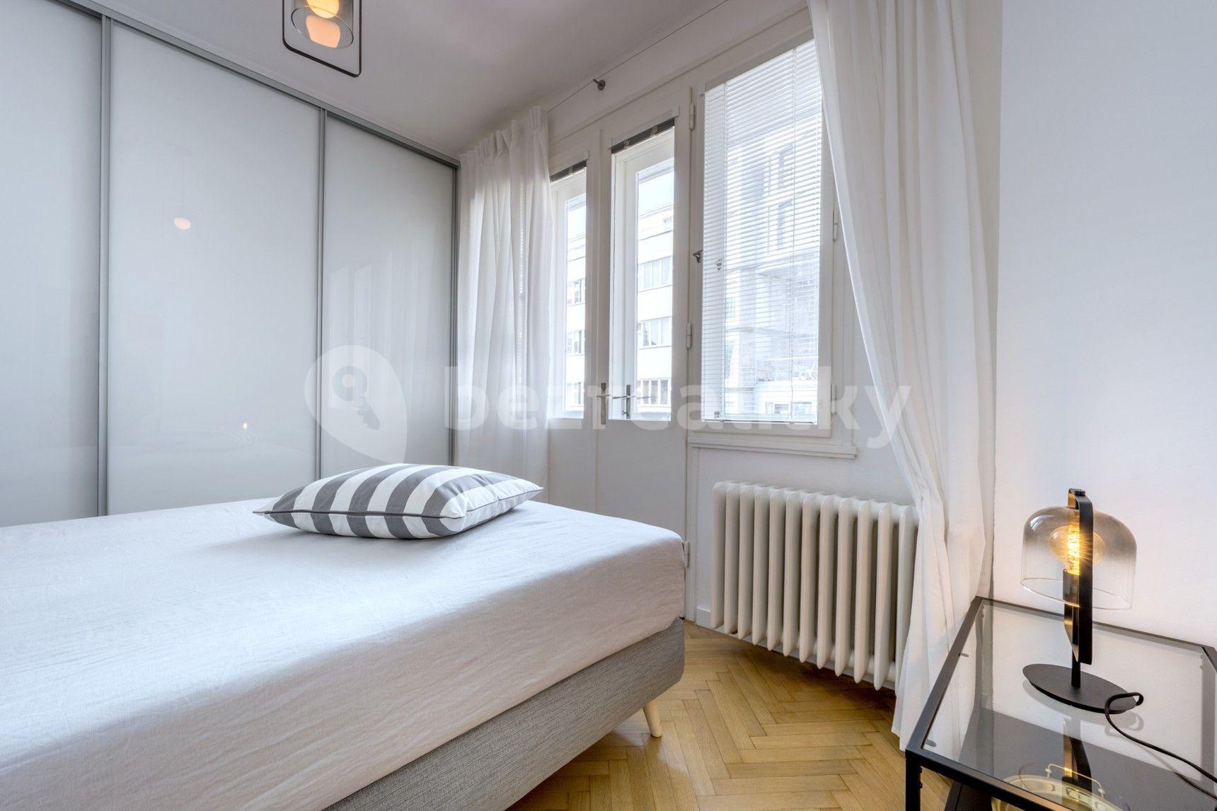 2 bedroom flat to rent, 52 m², Lodecká, Prague, Prague